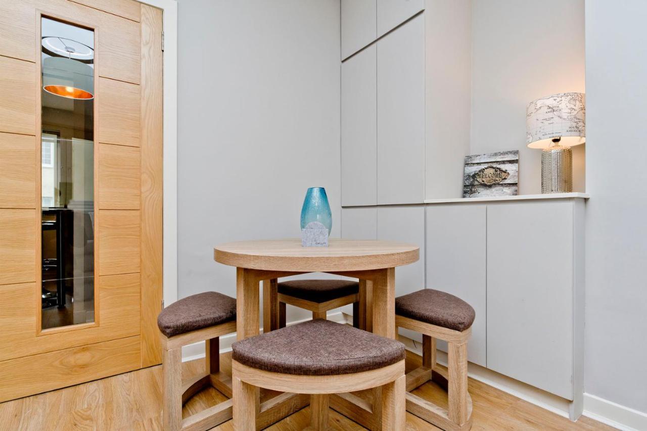 Charming Old Town 2 Bed Apt, 2Mins From Royal Mile Edinburg Exteriör bild