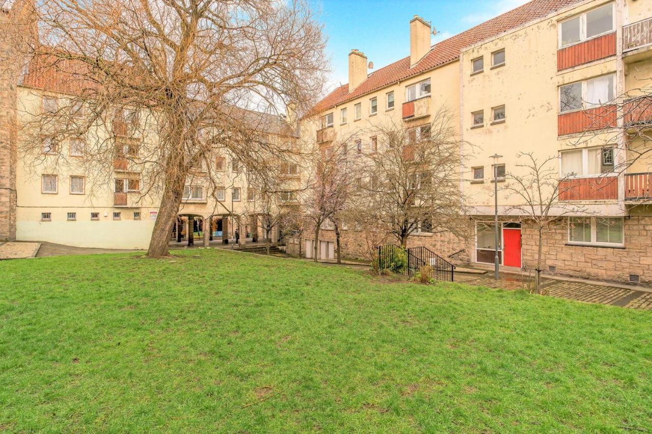 Charming Old Town 2 Bed Apt, 2Mins From Royal Mile Edinburg Exteriör bild