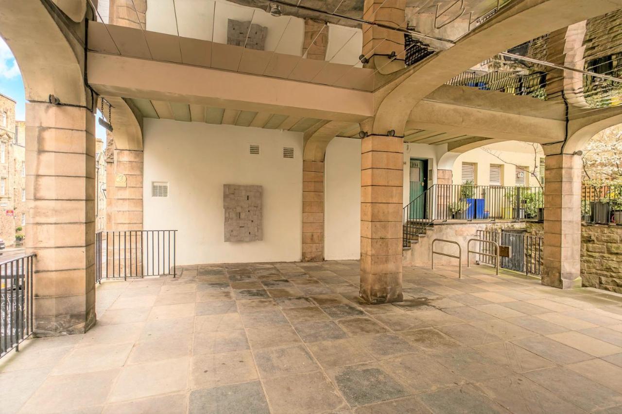 Charming Old Town 2 Bed Apt, 2Mins From Royal Mile Edinburg Exteriör bild