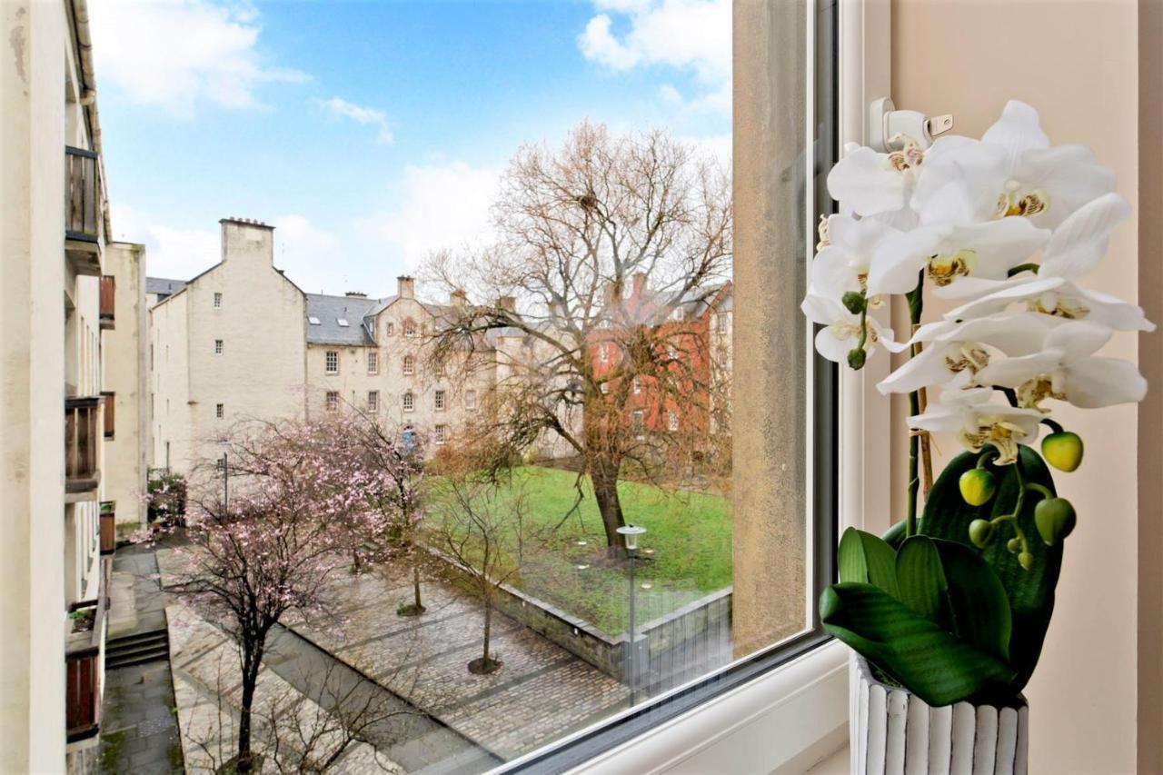 Charming Old Town 2 Bed Apt, 2Mins From Royal Mile Edinburg Exteriör bild