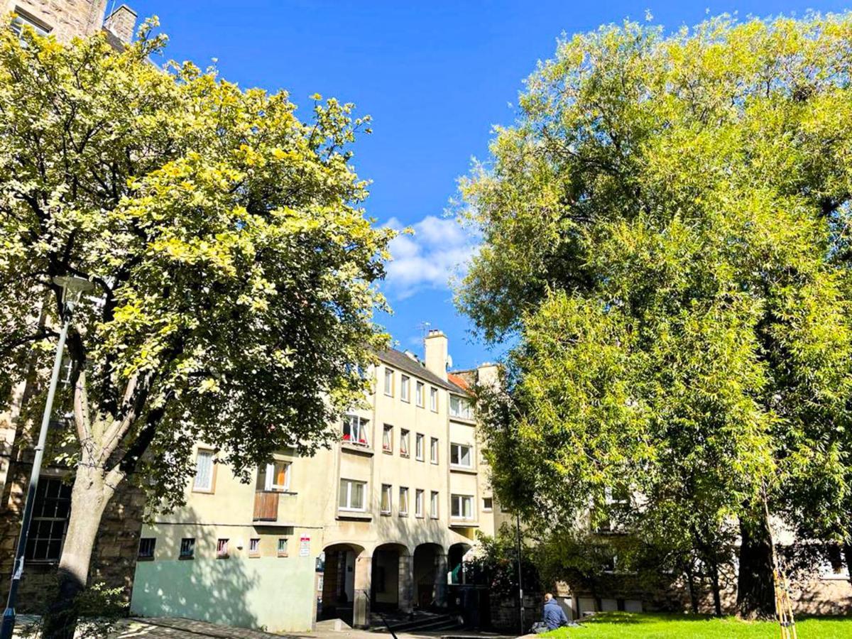 Charming Old Town 2 Bed Apt, 2Mins From Royal Mile Edinburg Exteriör bild